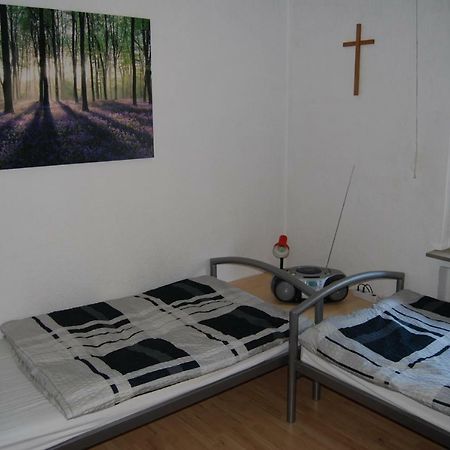 6 Schulstrasse Apartment Biebertal Bagian luar foto