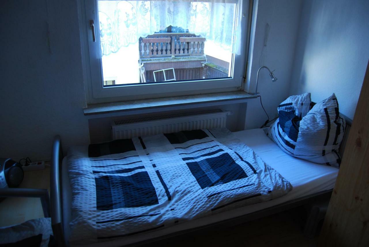 6 Schulstrasse Apartment Biebertal Bagian luar foto